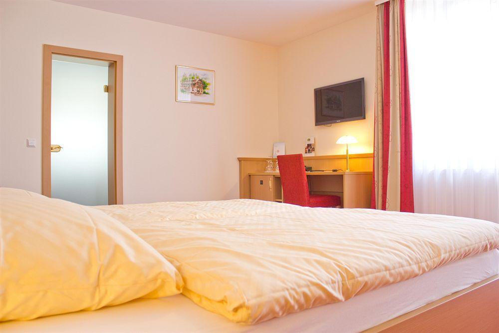 Waldhotel Forellenhof Baden-Baden Buitenkant foto