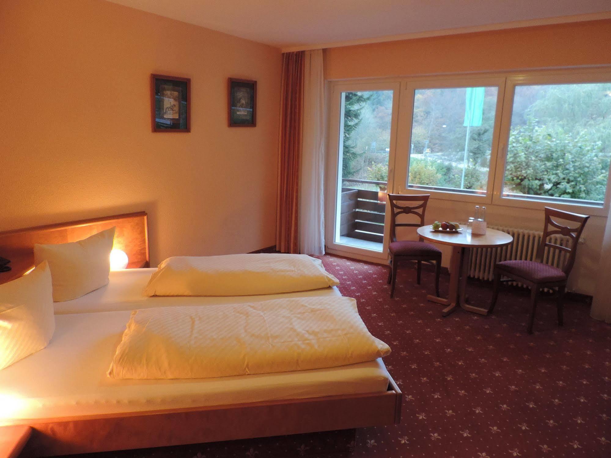 Waldhotel Forellenhof Baden-Baden Buitenkant foto