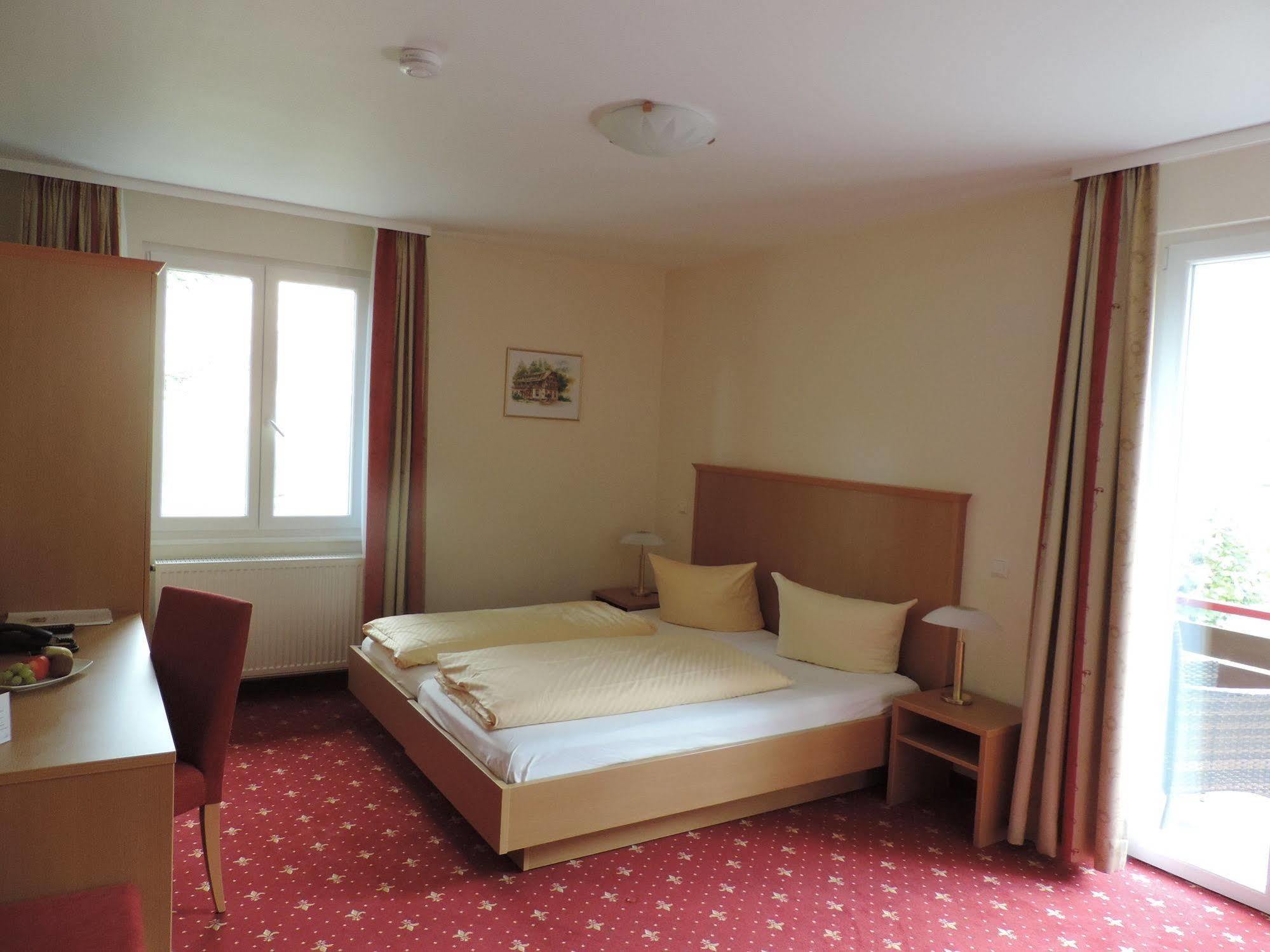 Waldhotel Forellenhof Baden-Baden Buitenkant foto